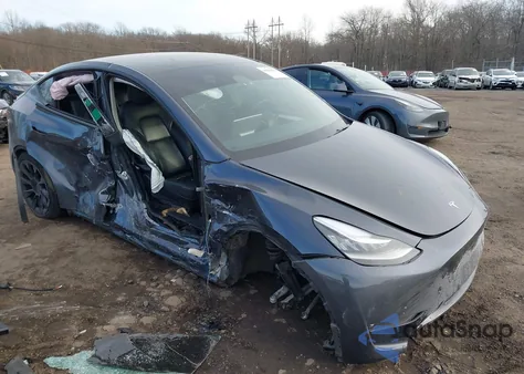 2023 Tesla Model Y Awd/Long Range Dual Motor All-Wheel Drive from USA, damaged, VIN 7SAYGAEE7PF614910